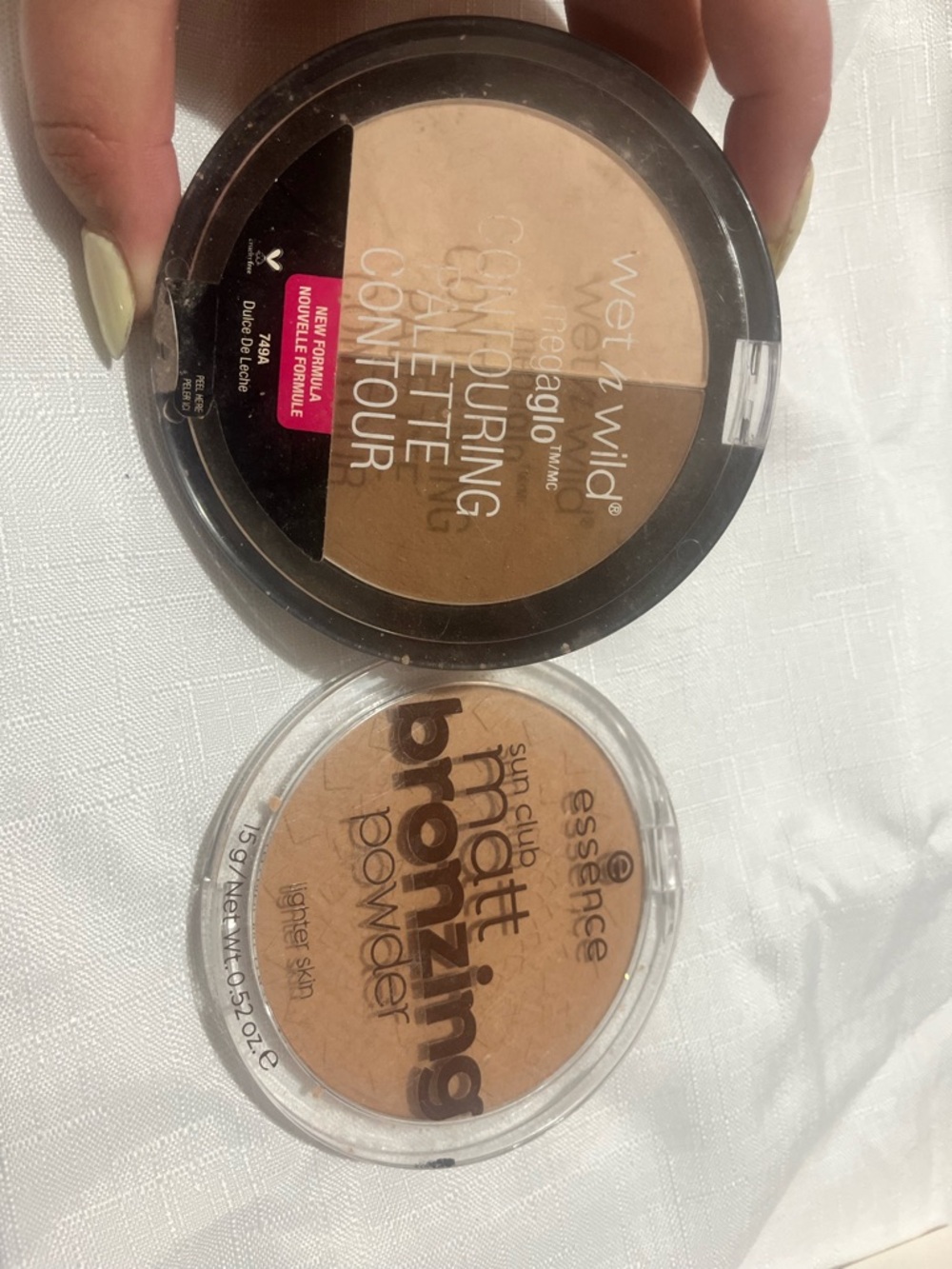 wet n wild Contouring Palette & essence bronzing Powder — Warm Tan